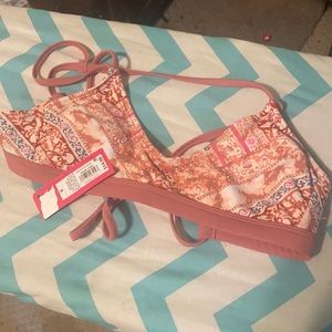 - Super cute bikini top NWT